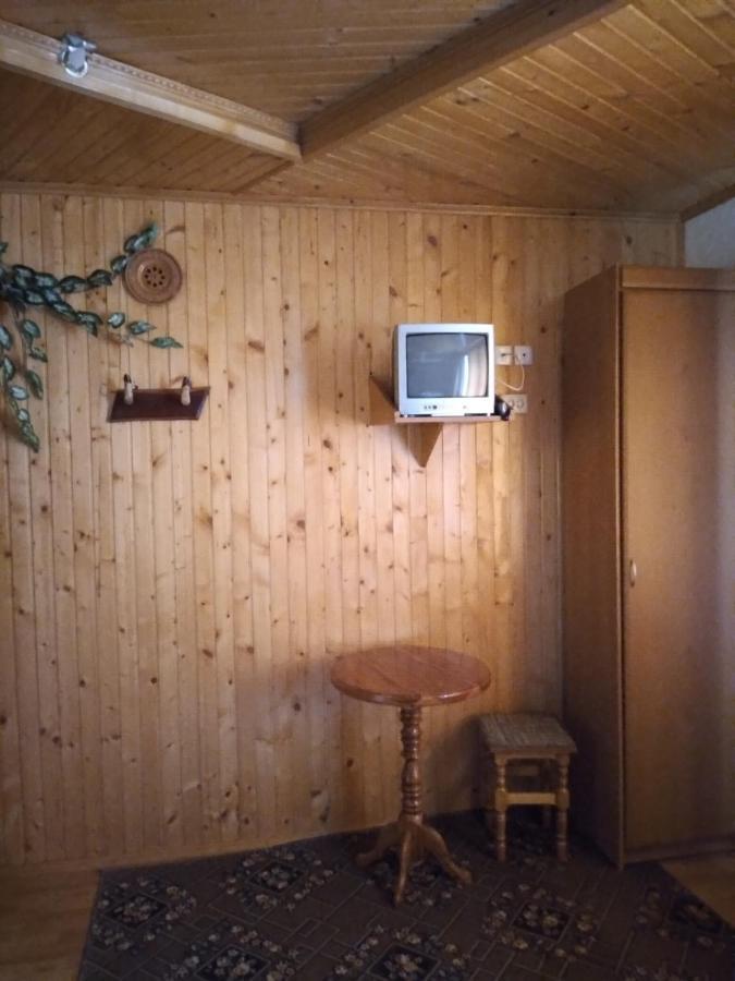 Приватна Садиба Яблуневий Сад 1 Yaremche Exterior photo